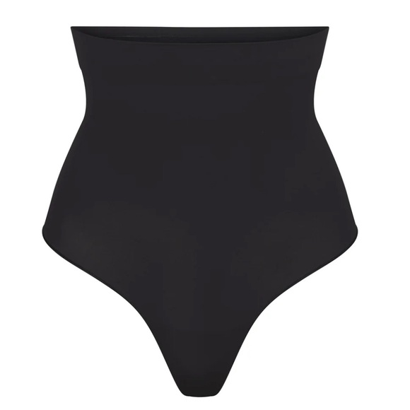 SKIMS Everyday Sculpt Highwaisted Thong - Picture 2 of 6